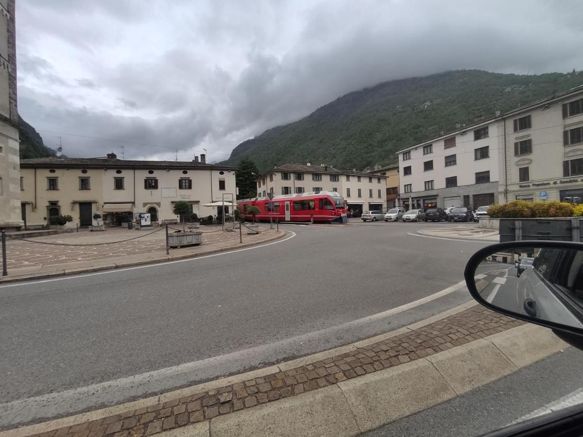 Tirano Express Luxury Apartments Exterior foto